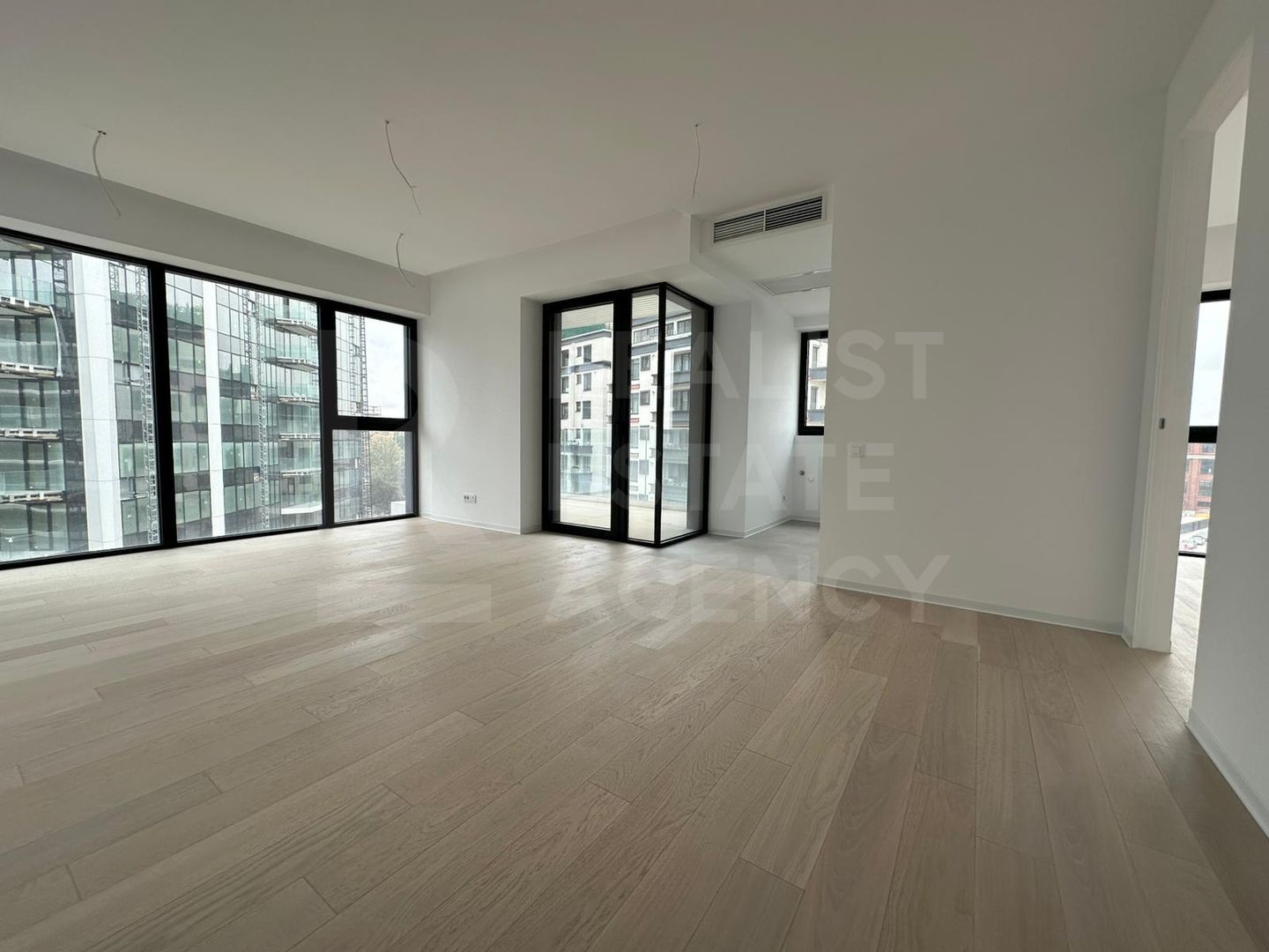 Vânzare, apartament, 2 camere, One Lake Club, București - Poză 2