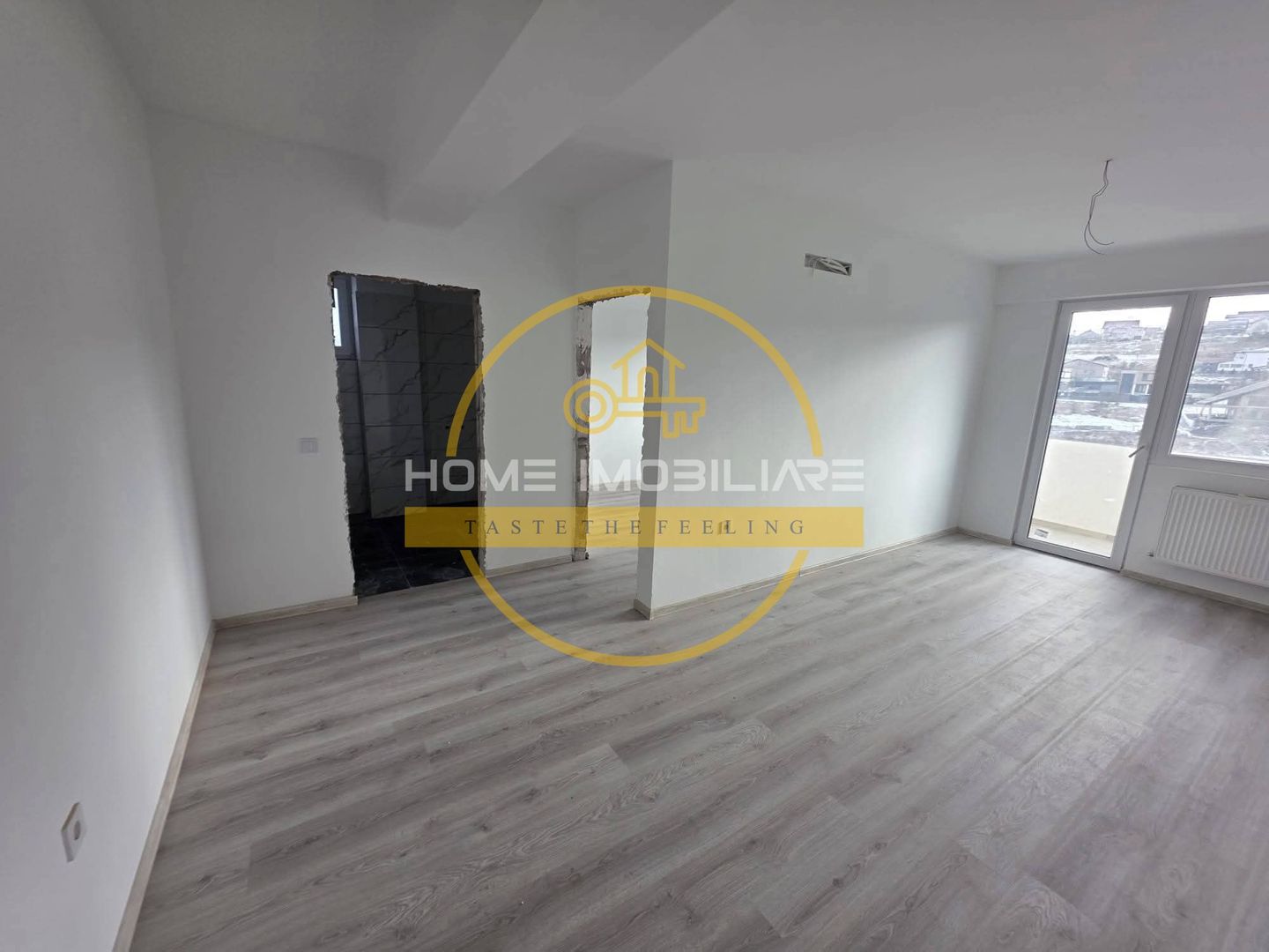 Apartament 2 camere 45 mp 65500 euro - Poză 2