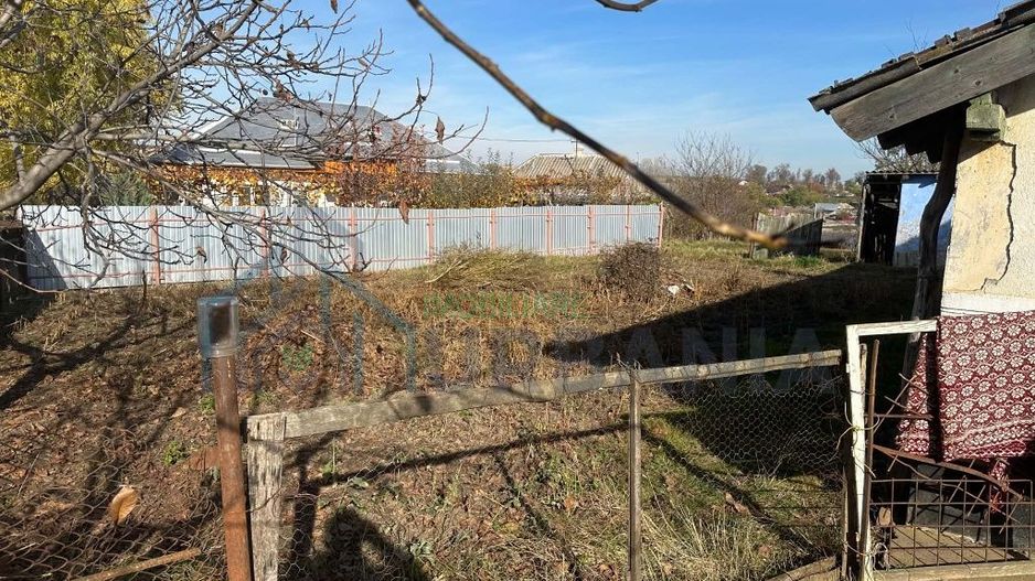 Casă bătrânească locuibilă și teren 1.900 mp – Hărmăneasa, comuna Heleșteni, Iași - Poză 8