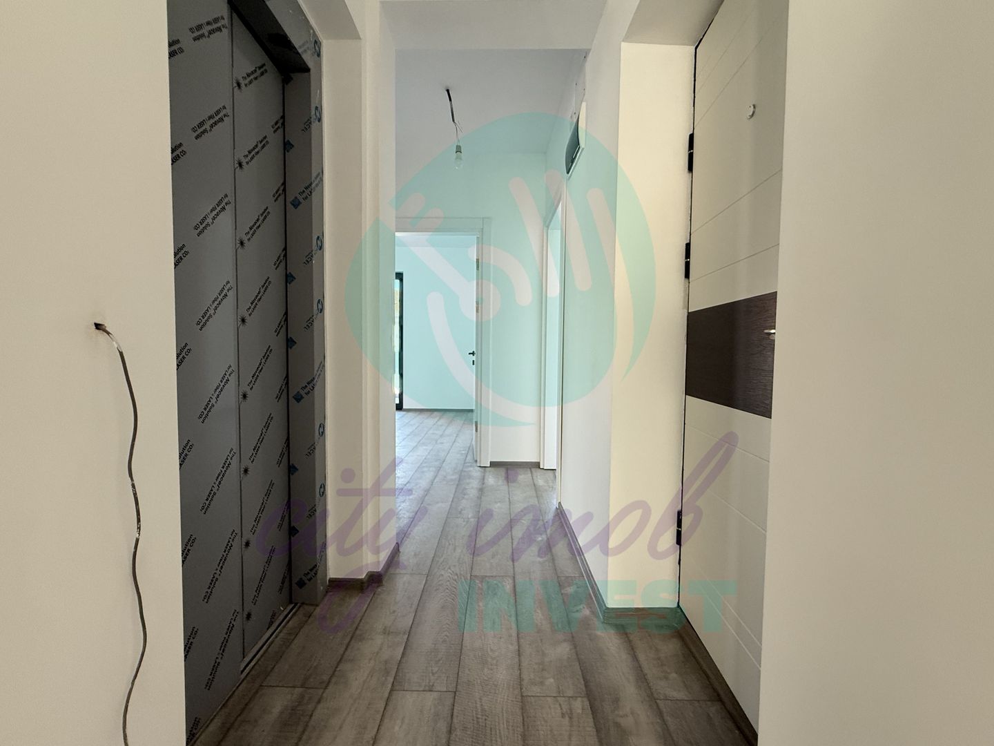 Bloc boutique la cateva minute de metrou Muncii - Poză 16