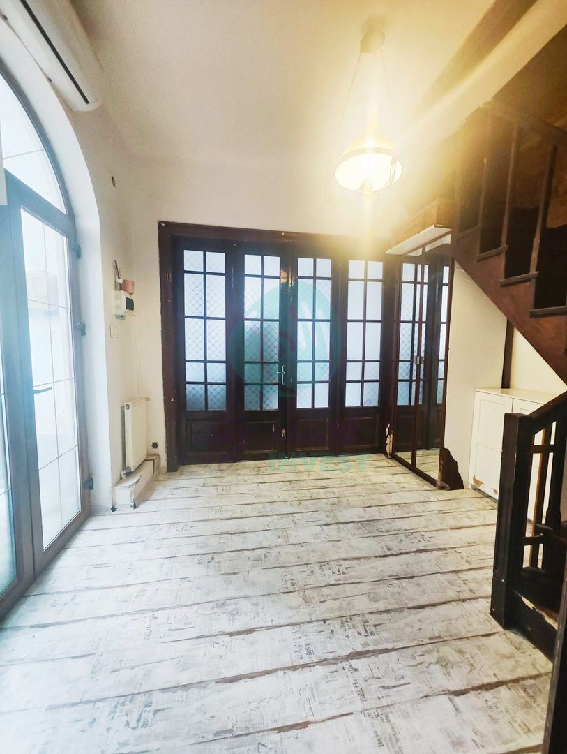 Casa singura in curte zona Mosilor - Poză 5