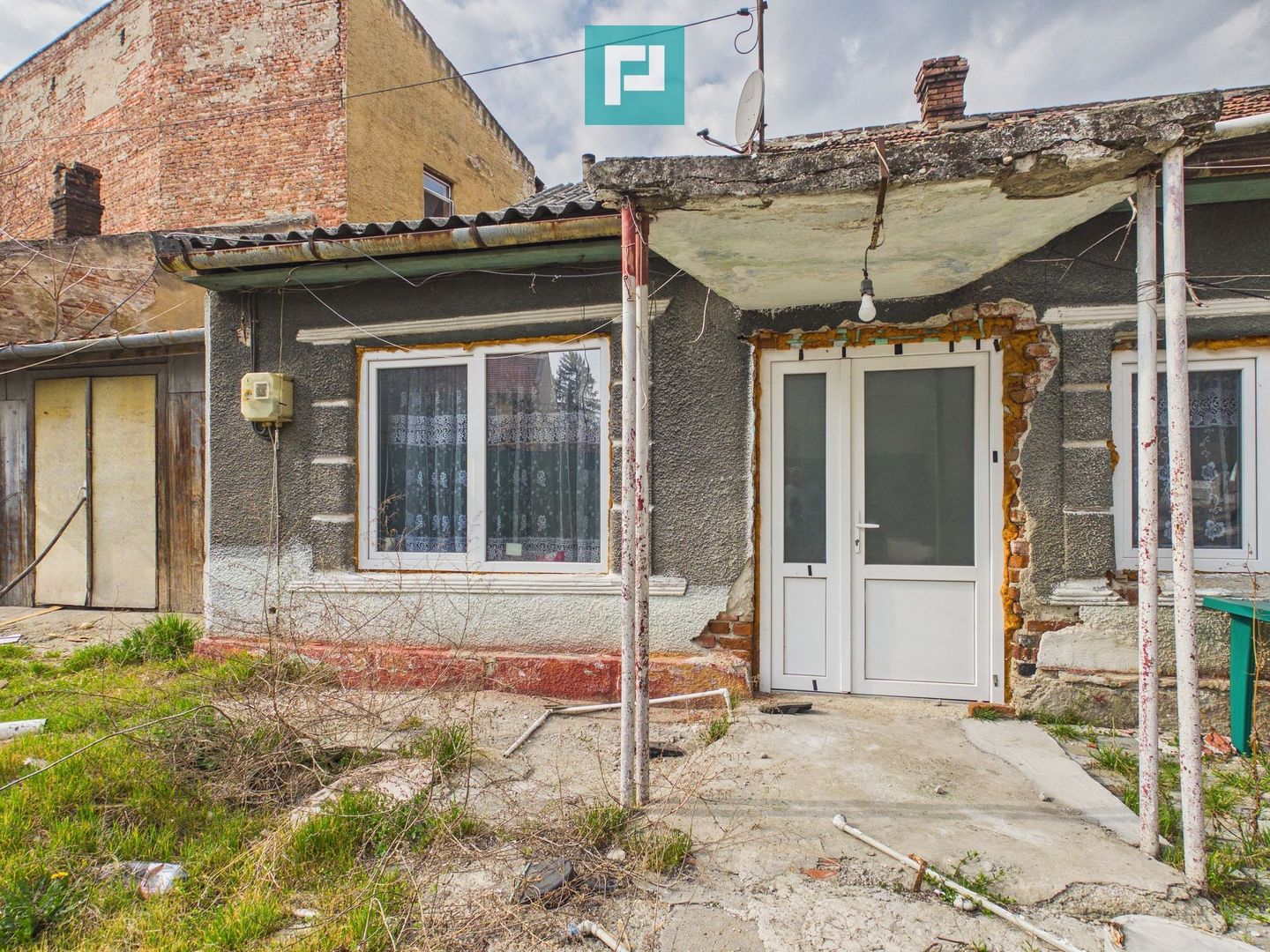 Apartament la curte comună pe strada Mărășești - Poză 3