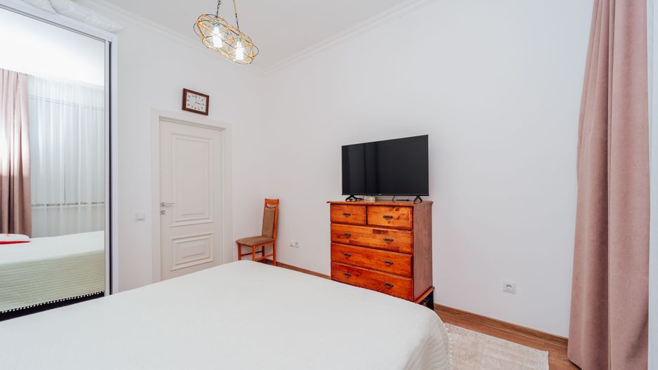 Apartament cu 2 camere, Centru - Poză 9