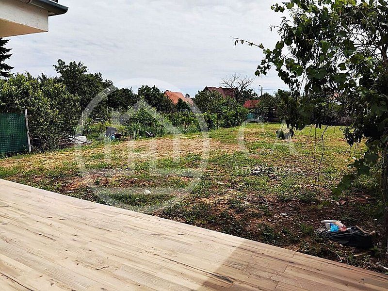 Casa de vanzare cu 4 camere in zona Matei Corvin, Oradea - Poză 14