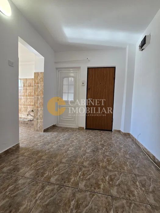 Apartament 3 camere, decomandat - zona Galata - Poză 3