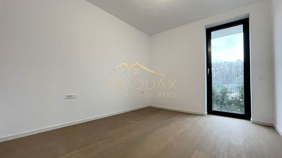 4 rooms apartment***181sqm***// 84sqm garden // Baneasa - Poză 17