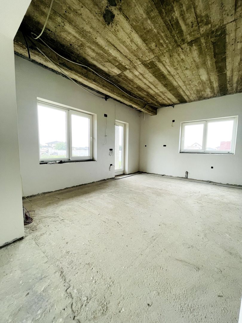 Casǎ de vânzare 7 camere P+E Sânmartin - Poză 3