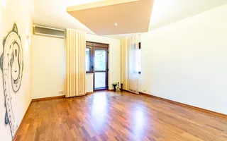 Vila premium de vanzare Balotesti/ piscina/ ponton/ deschidere la lac - Poză 34