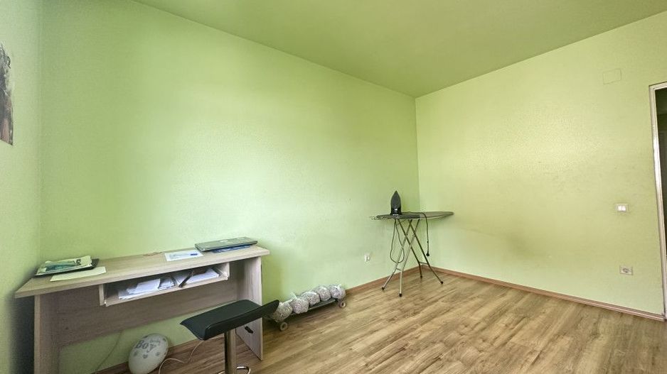 Apartament 3 camere, 2 bai, etajul 2 - Cart. Arhitectilor - Poză 3