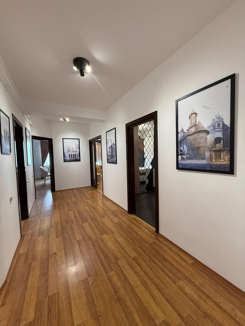 Apartament de lux cu panorama superba la Dunare - Poză 12