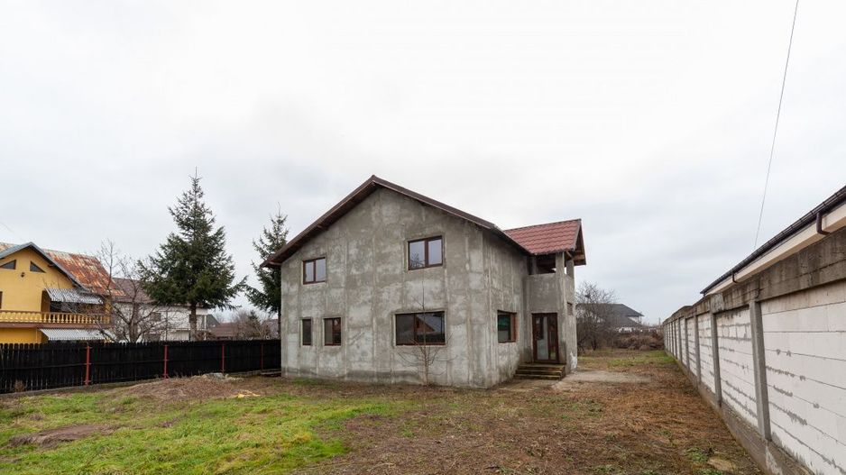 Casa sptioasa cu potential real in Maracineni la 5 pasi de Pitesti-Arges! - Poză 3