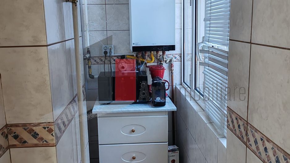 Apartament 4 camere cu centrală - Vasile Lascar - Poză 17