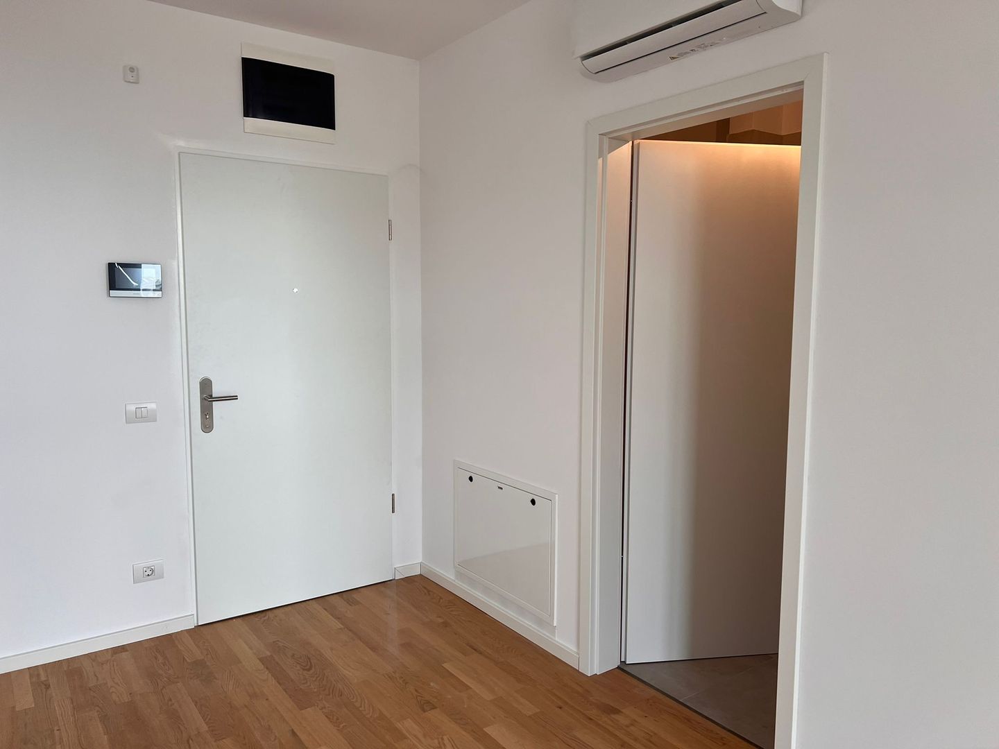 Apartament 1 camera la prima inchiriere - Poză 6