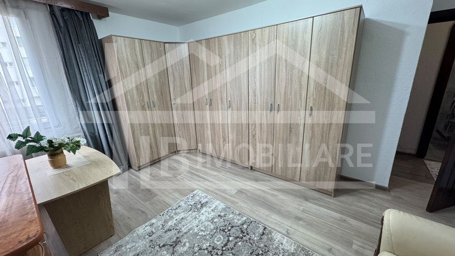 Apartament cu 3 camere, decomandat, 80mp, Zona Ultracentral - Poză 5