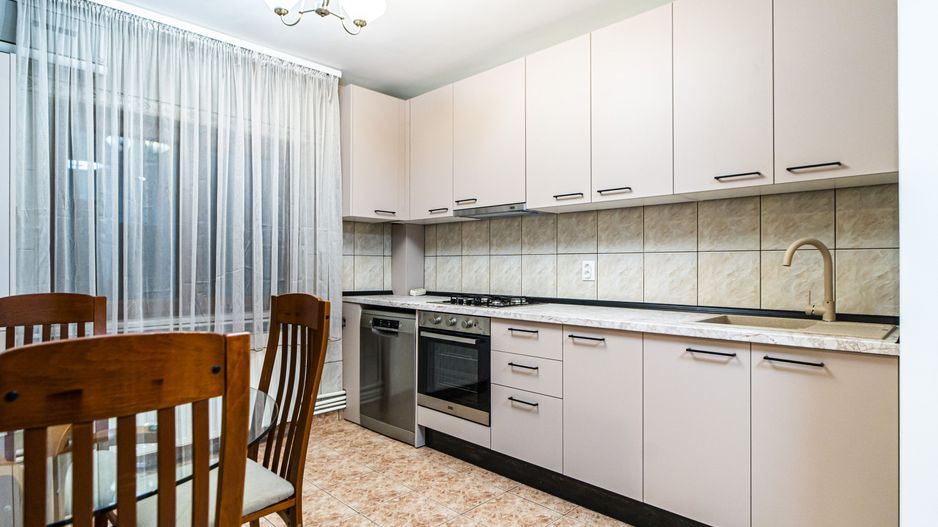 Sebastian 141, 3 camere, 78mp, et 1, 2 băi, centrala proprie, disponibil imediat - Poză 9