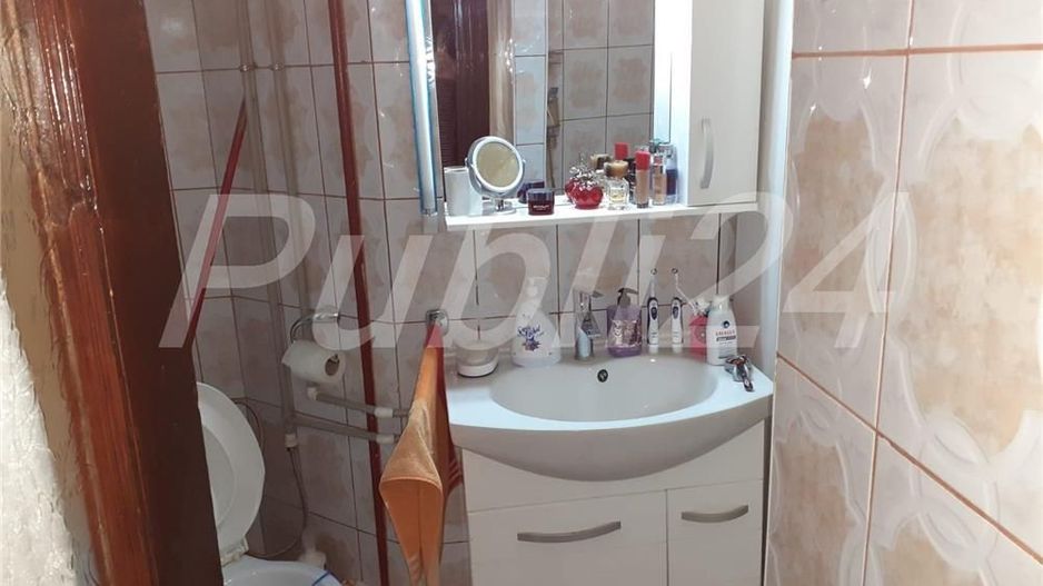 De vanzare Apartament 2 camere Universitate sect 1 - Poză 8