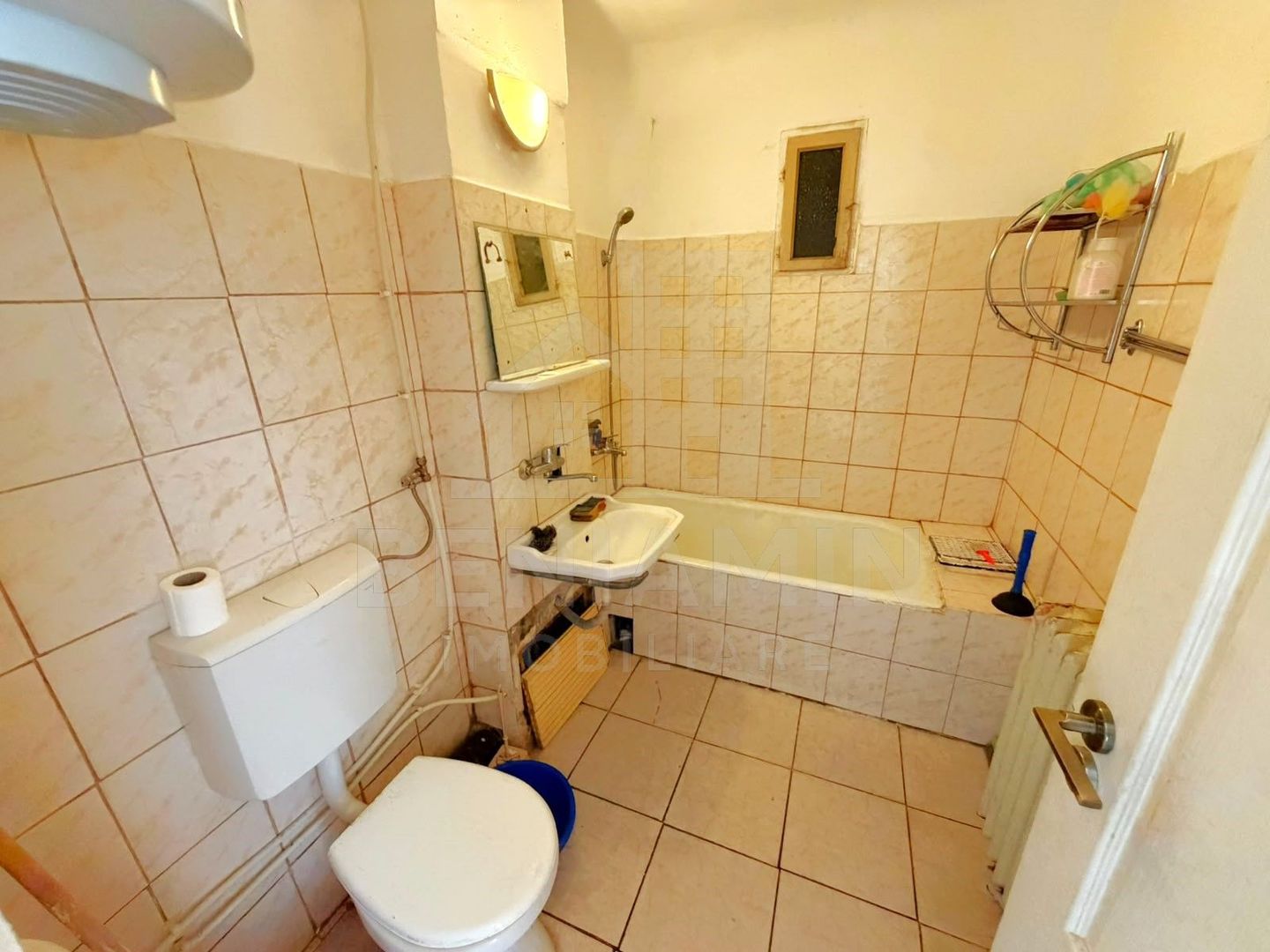 Apartament 4 camere decomandat - Spitalul Judetean - 80mp -1983 - Poză 6