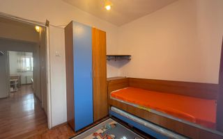 Apartament 3 camere decomandat cu 2 băi în Calea București - Poză 8