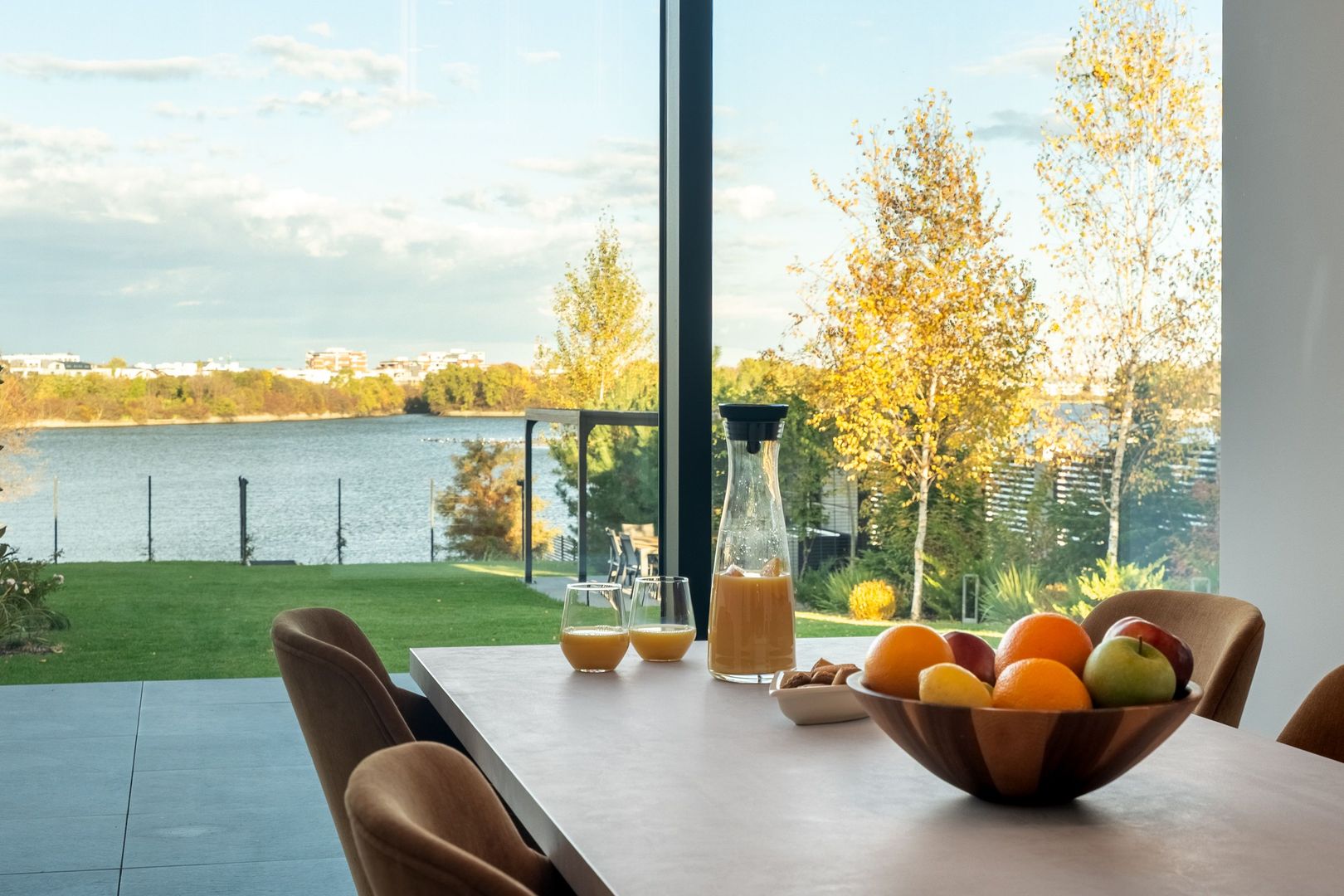 Smart-Home nZEB spectaculoasa Bucuresti Sector 1 cu deschidere lac -teren 2000mp - Poză 28