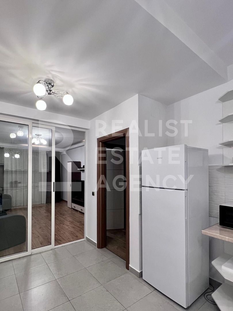 Apartament cu 3 camere – 13 Decembrie,  Coresi la 5 minute pe jos. - Poză 4