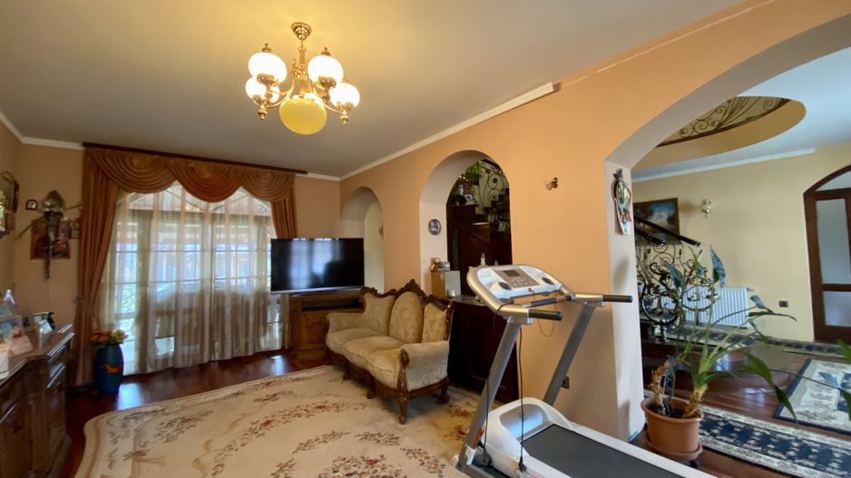 Casă cu teren generos de vânzare în Bod, la 10 minute de Brașov | 1.103 mp teren - Poză 7