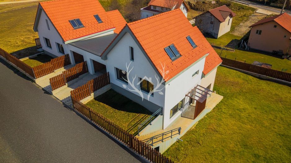 Casa individuala/cuplata prin ga, 221 mp utili, teren 523 mp - Poză 2