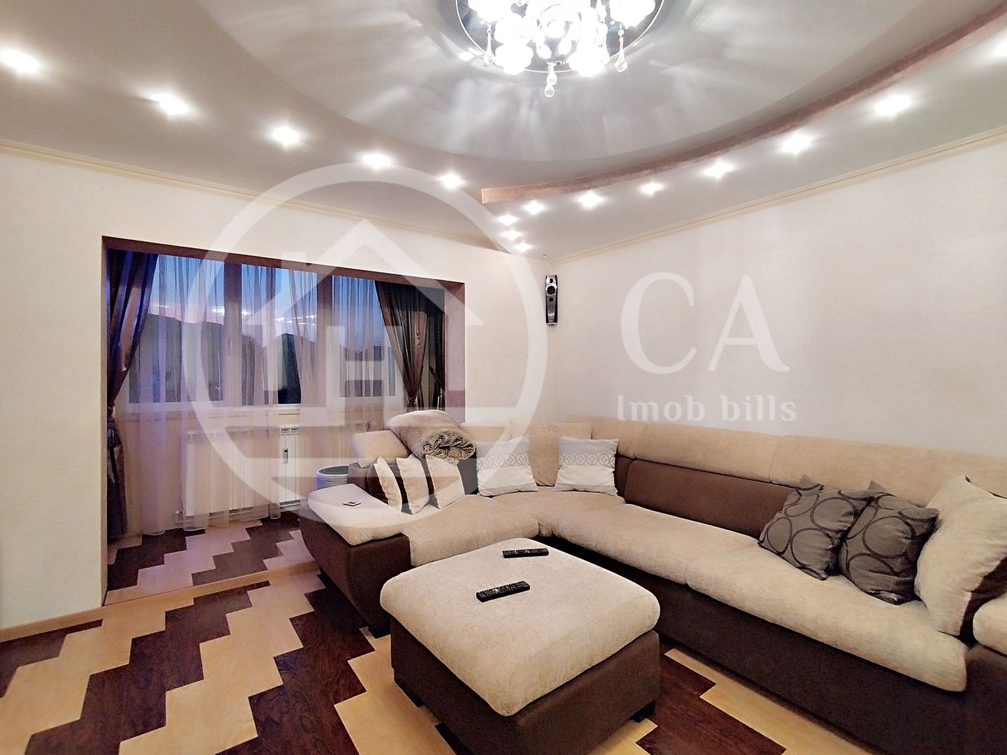 Apartament cu 3 camere de vanzare in zona Nufarul, Oradea - Poză 1