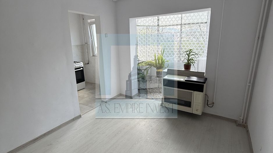 Garsoniera , 27 mp utili - zona Bartolomeu - Poză 1