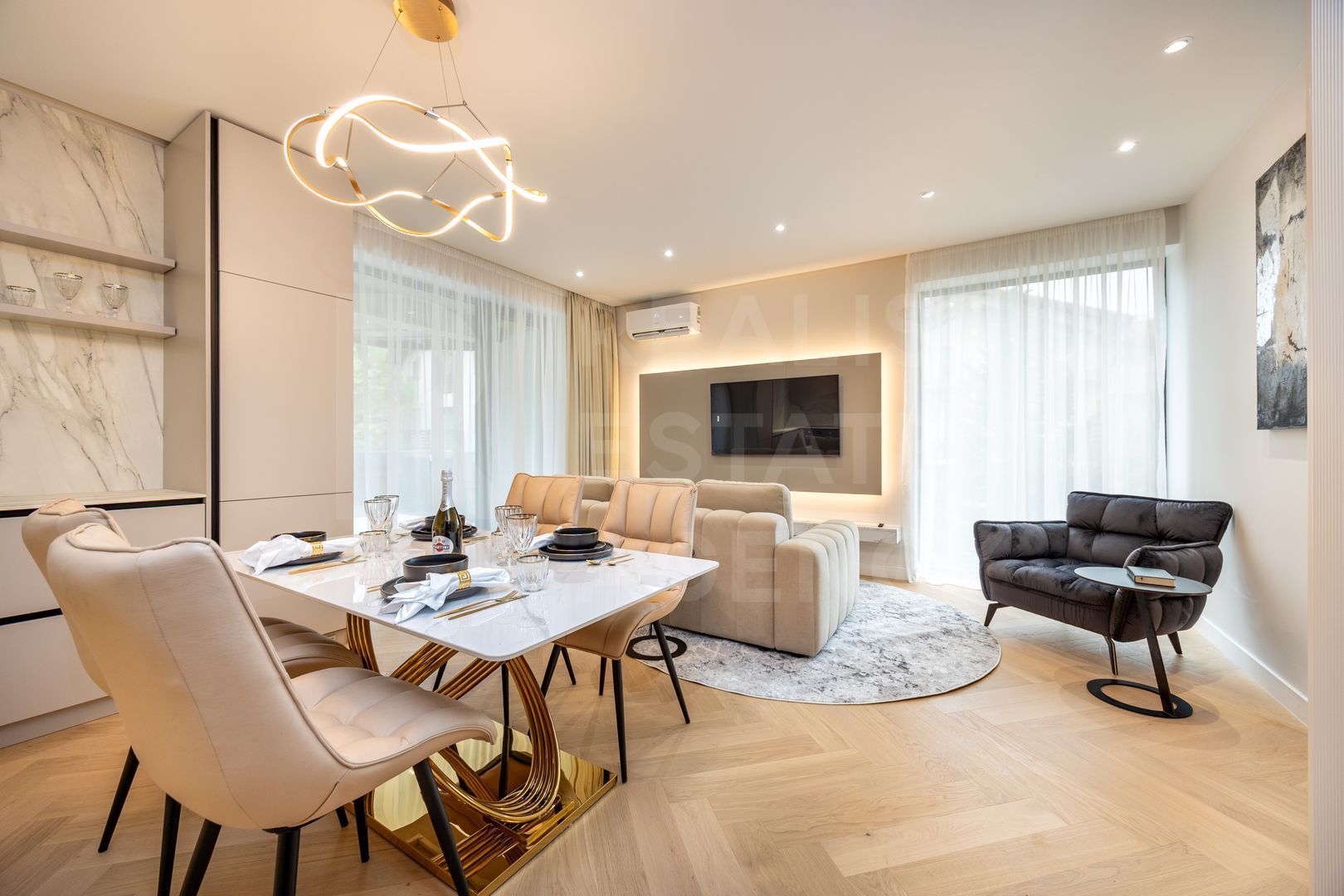 Vânzare, apartament cu 2 camere, zona Voluntari, București - Poză 1