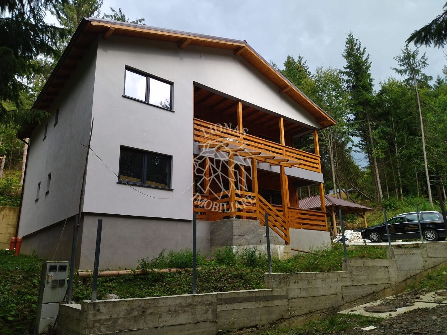 Pensiune Cabana 280 mp finisata foisor Colibita - Poză 1