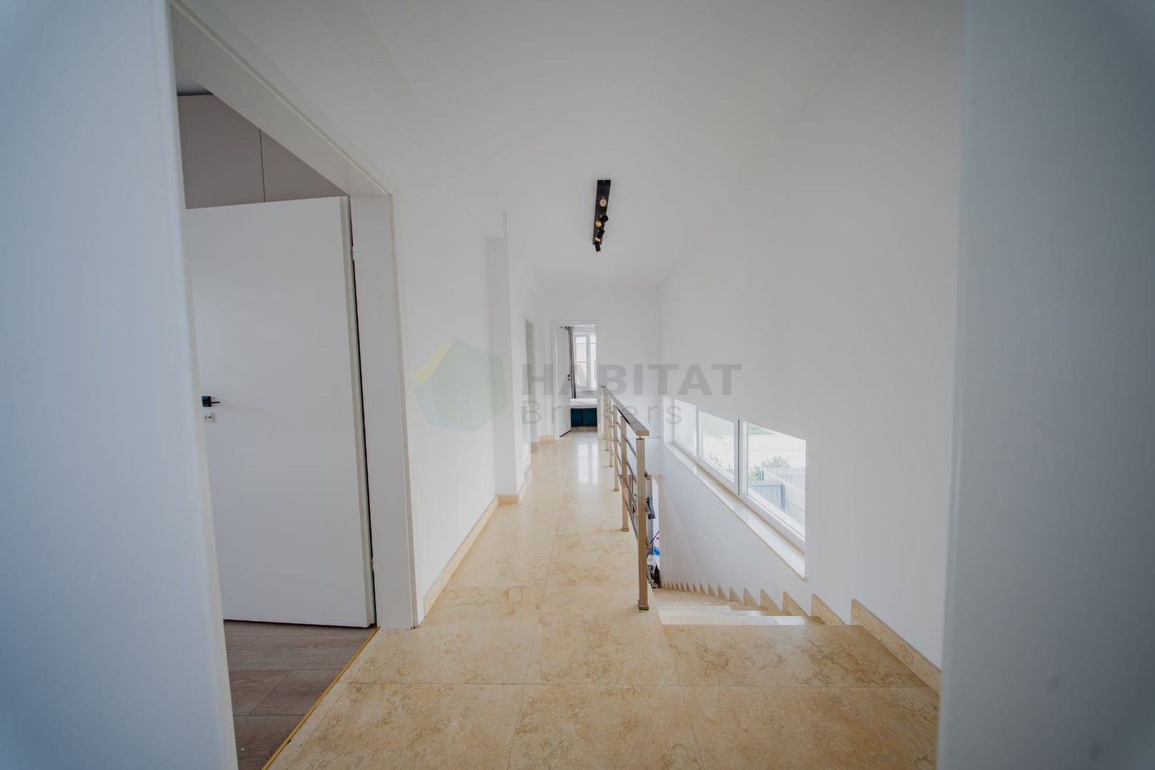 Casă individuală modernă | 4 camere | 120 mp utili | Teren 300 mp | - Poză 8