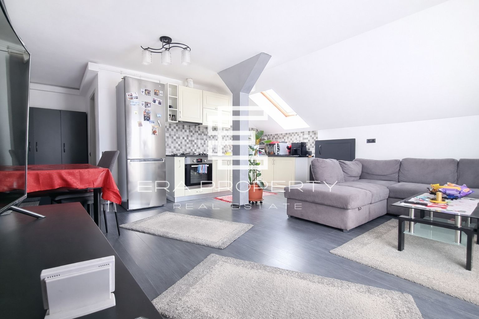 Apartament 3 camere decomandat | 72 mp | vedere munți | 2 parcări | Selimbar - Poză 1