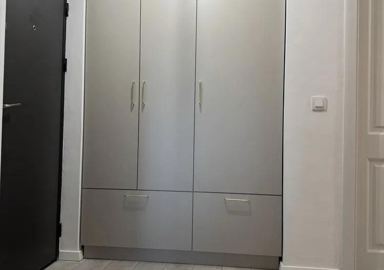 Apartament 3 camere, decomandate, mobilat și utilat, zonă ultracentrală; - Poză 4