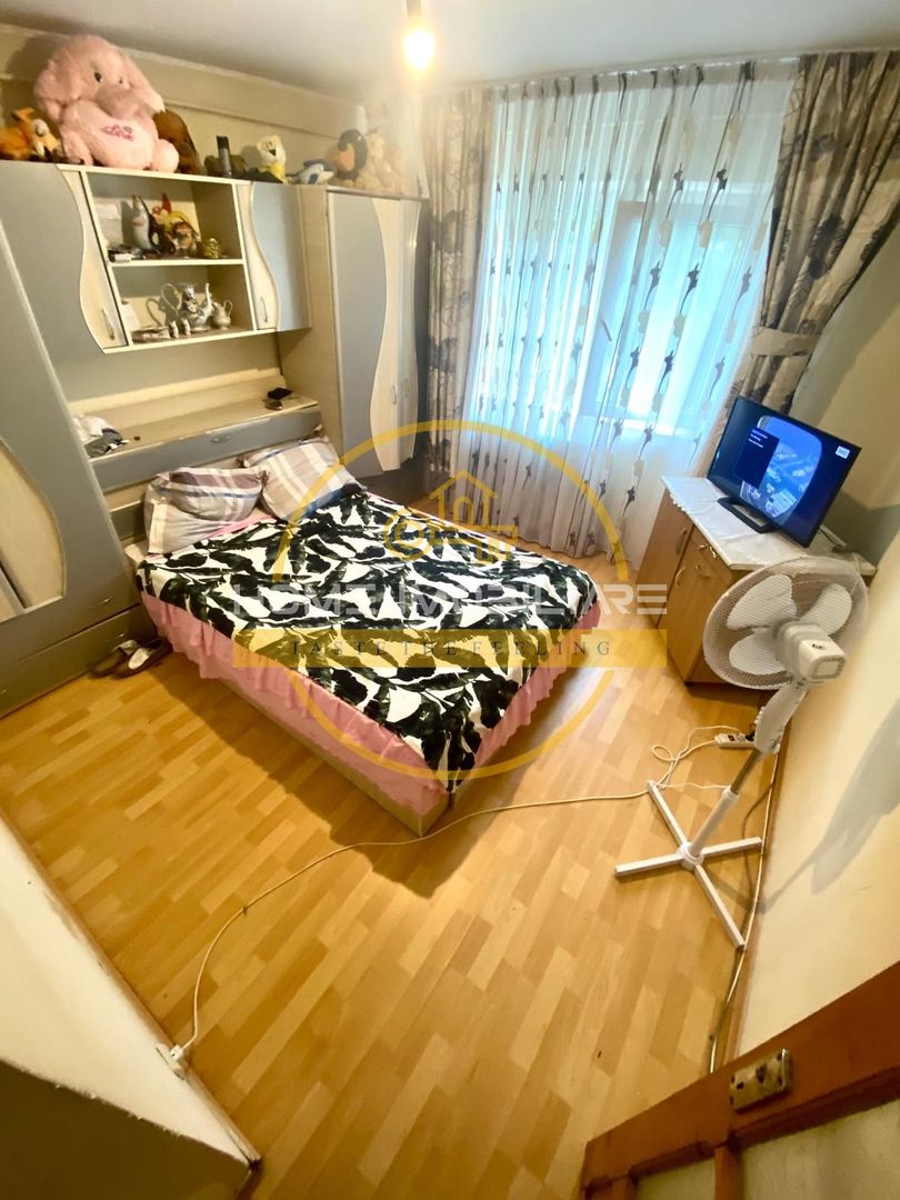 Apartament 3 Camere Decomandat 73mp! Nicolina prima statie! - Poză 2