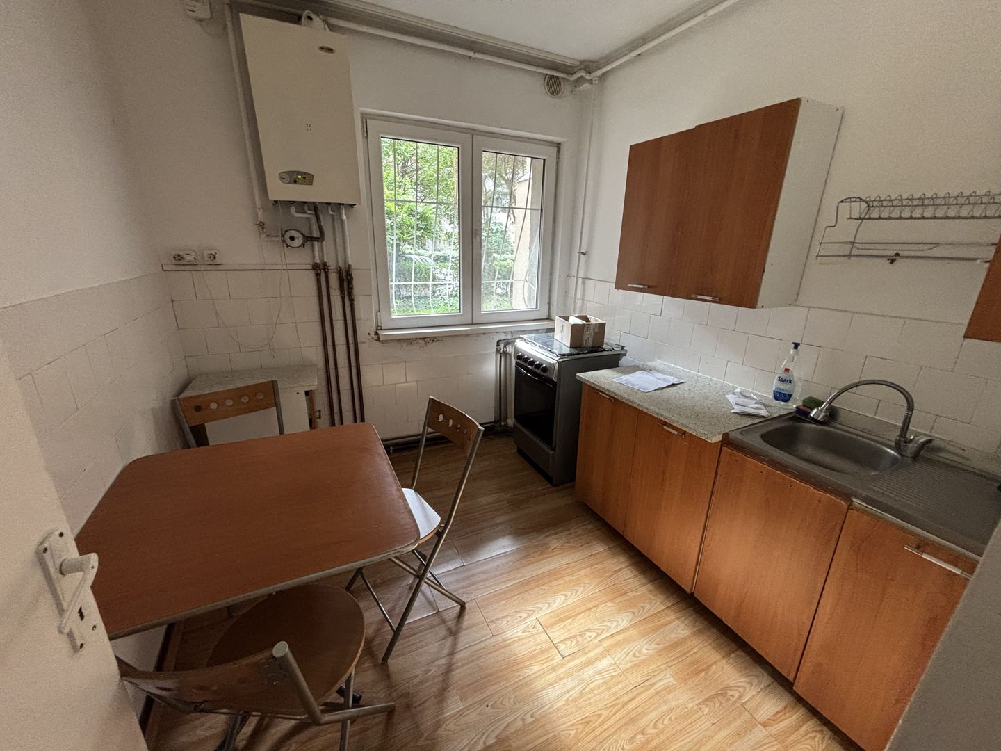 Apartament cu 3 camere (Cornisa) - Poză 2