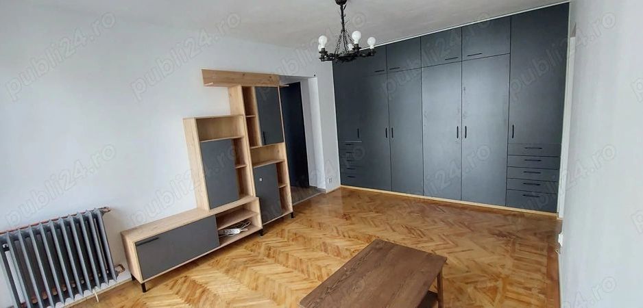 Vanzare apartanent 2 camere - Poză 1