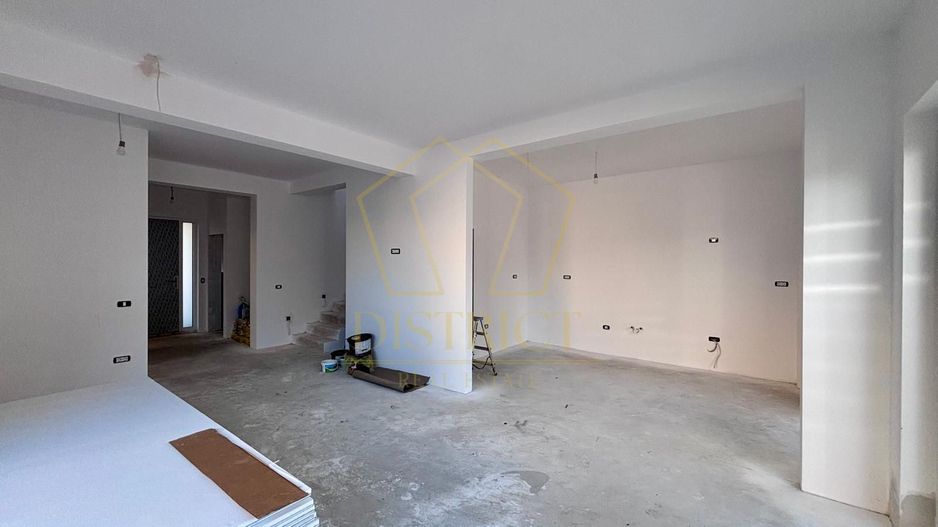 Duplex modern cu 5 camere | Dumbravita - Poză 3