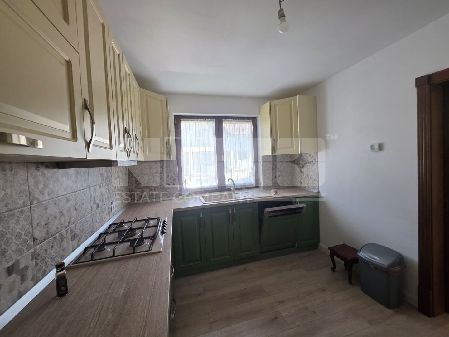 Casă tip P+M și restaurant | Dumbrăveni, Suceava - Poză 12