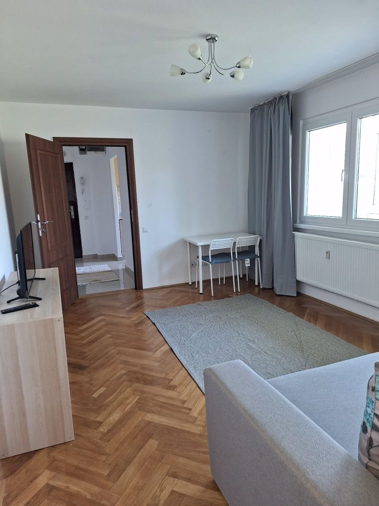 Apartament 3 camere renovat integral, etaj 3/4, lângă metrou Păcii - Poză 1