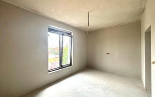Duplex cu 4 camere, vatra satului, toate utilitatile - Sacalaz - Poză 6