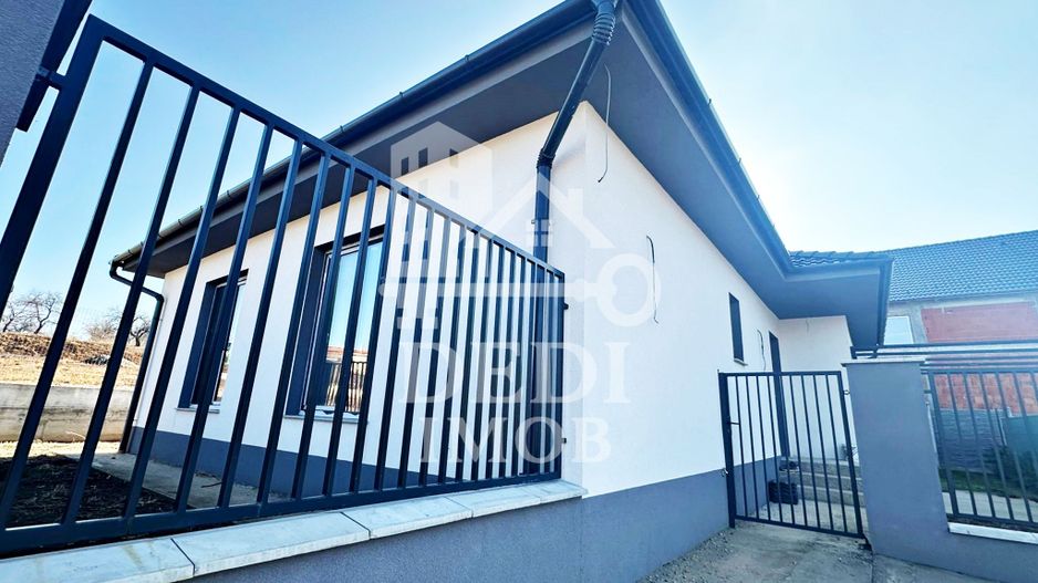 Casă de vânzare cu 4 camere in Oncea, Bihor - Poză 1