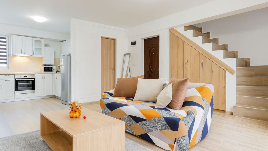 APARTAMENT PE 2 NIVELURI LA VILA |  ZONA SUB-ARINI- CALEA POPLACII - Poză 1