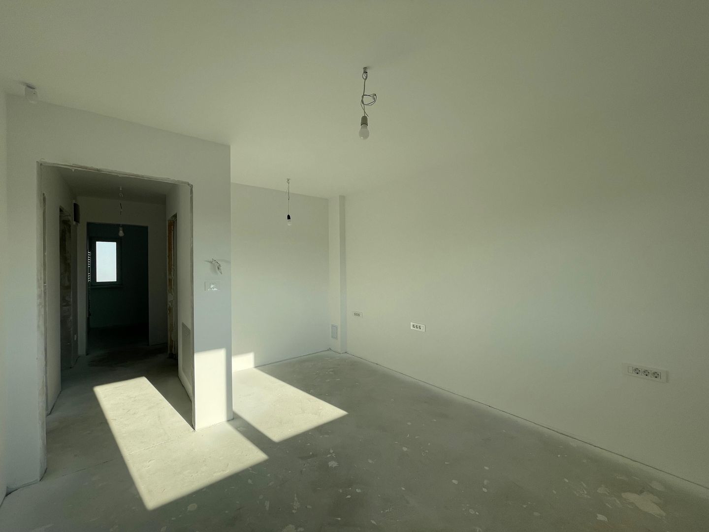 Duplex nou cu 4 camere, amplasament excelent în Moșnița Veche - Poză 11