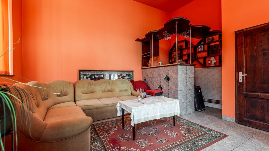 Apartament cu 3 Camere la Casă pe Strada I.L. Caragiale, Arad - Poză 4