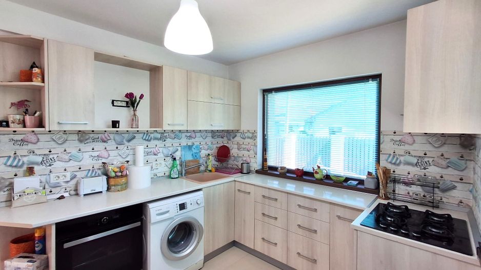 De vânzare casă  4 camere tip duplex Pasarea Branesti - Poză 9