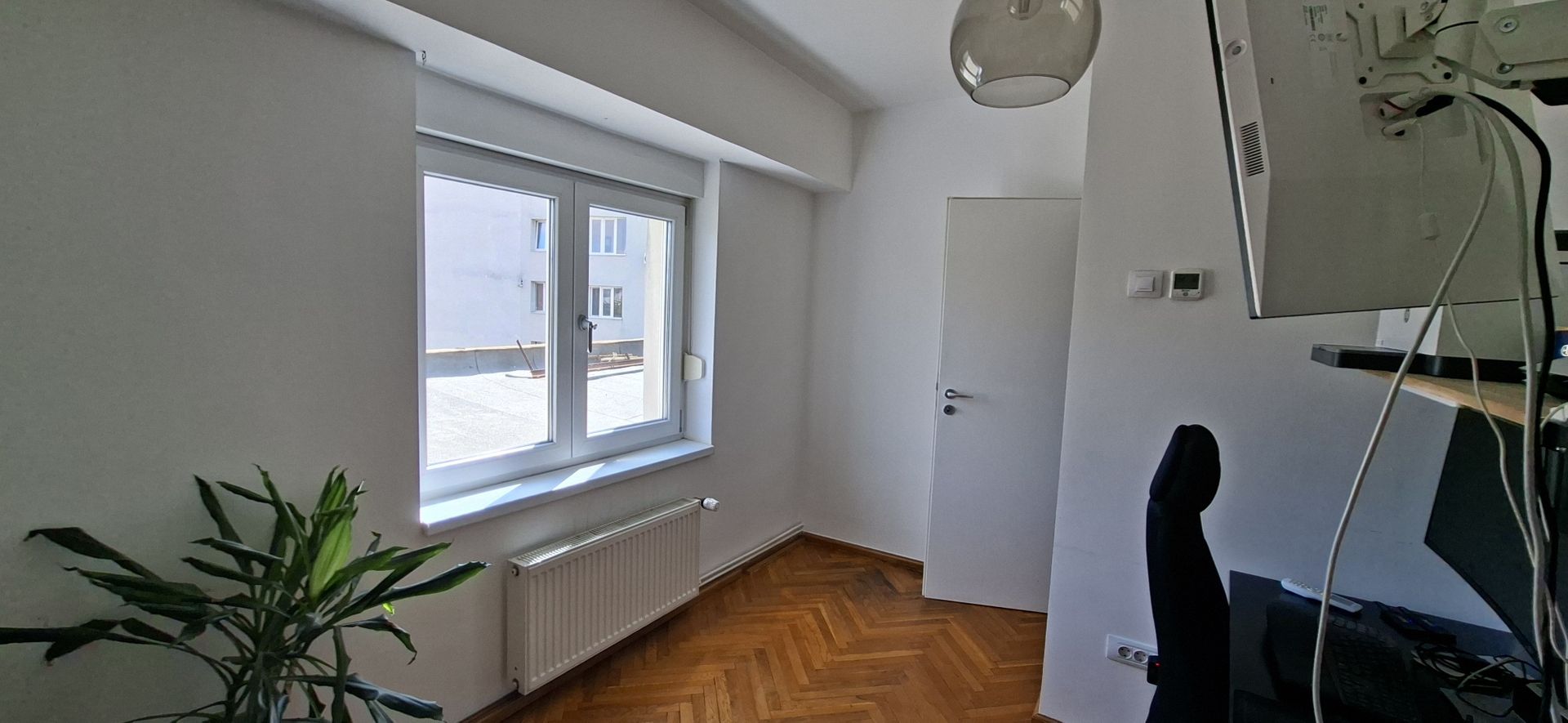 Apartament cu 4 camere si scara interioara - zona Judeatan - Poză 16