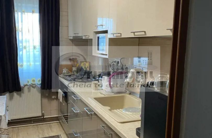 Apartament cu 3 camere Dacia - Poză 7