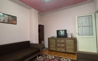 De vânzare Casă în Grădiște, curte + grădină proprie generoasă Arad - Poză 15