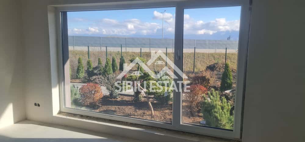 Casă individuală  deosebită, finisată Șelimbăr, Cartierul Tineretului - Poză 3