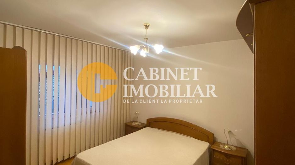 GARĂ - 3 CAMERE DECOMANDAT - ETAJ 1 - Bloc Tip Vilă - Poză 6